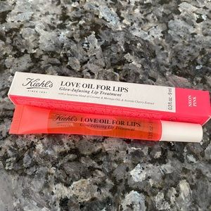 Kiehl’s Neon Pink